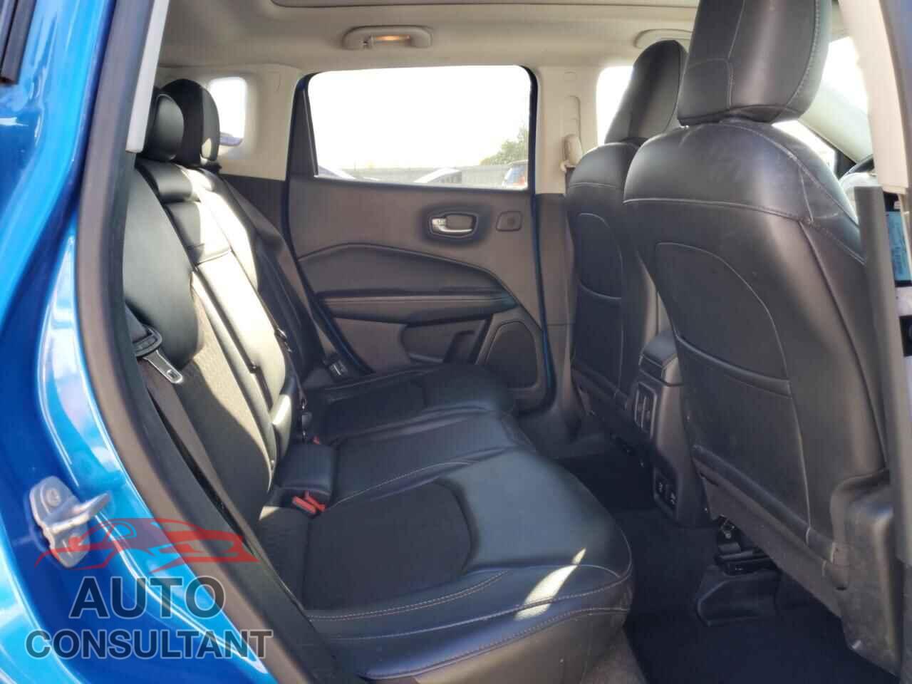JEEP COMPASS 2018 - 3C4NJDBB8JT162522