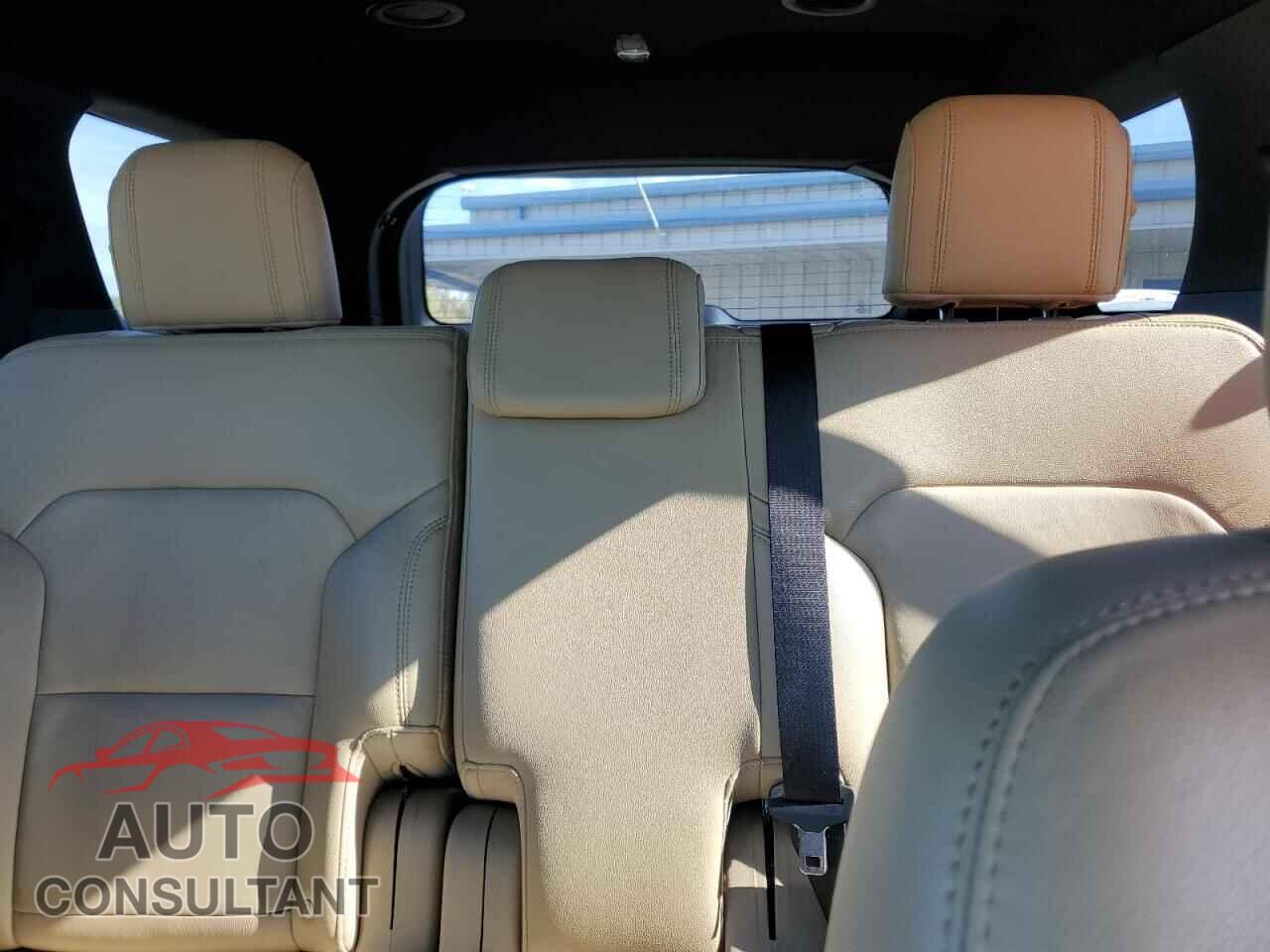 FORD EXPLORER 2017 - 1FM5K7D86HGA40719