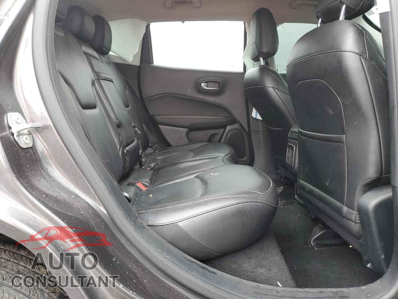 JEEP COMPASS 2019 - 3C4NJDCB8KT666214