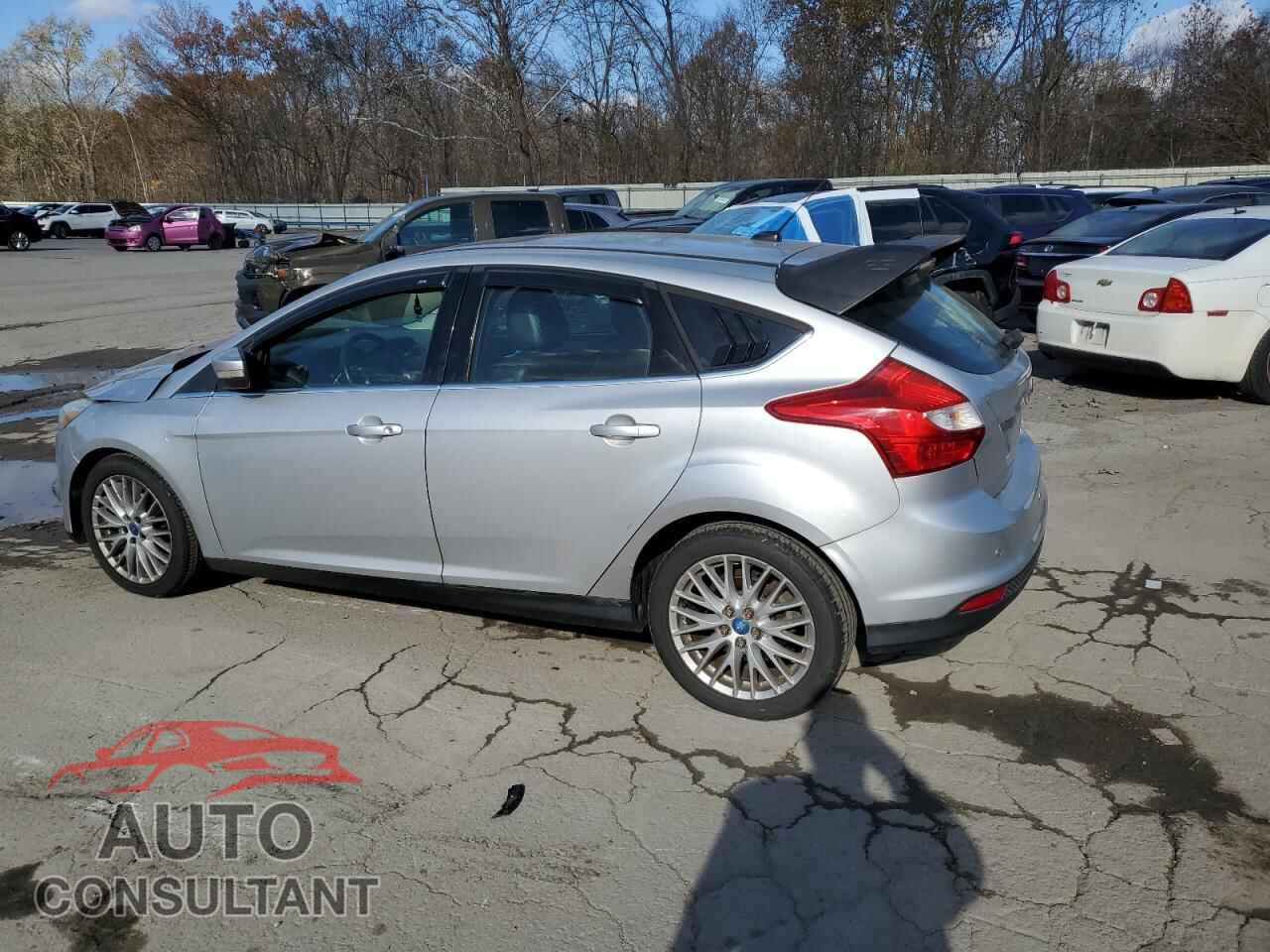 FORD FOCUS 2012 - 1FAHP3M28CL395632