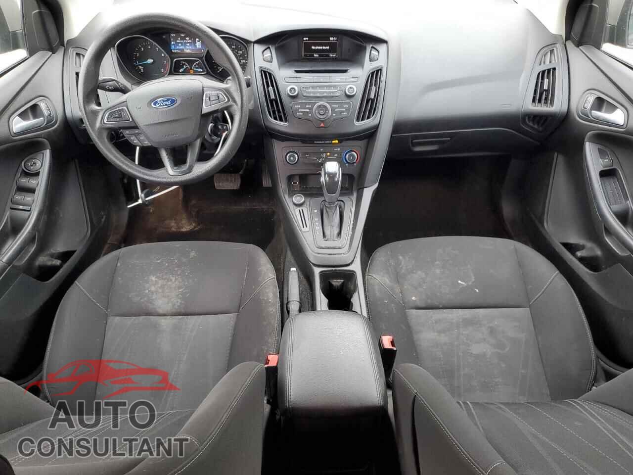 FORD FOCUS 2015 - 1FADP3F29FL348643