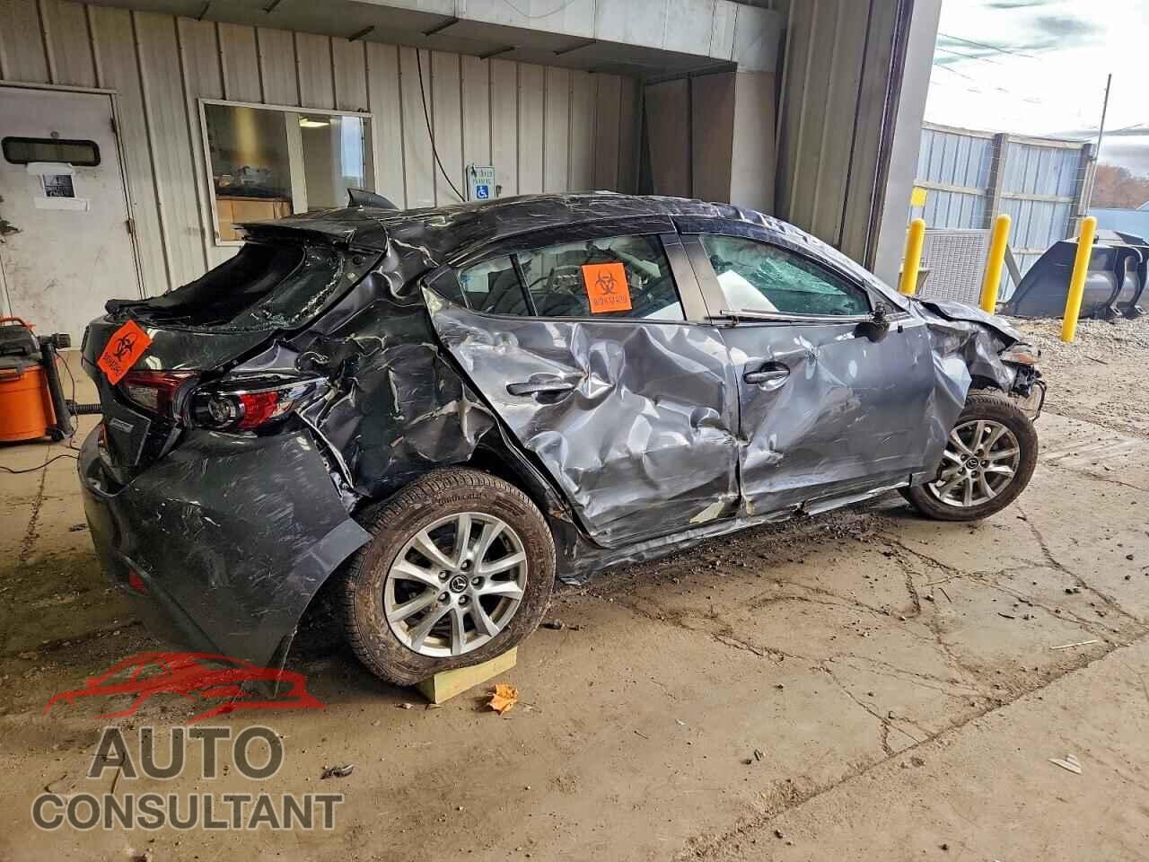 MAZDA 3 2014 - JM1BM1M76E1109316