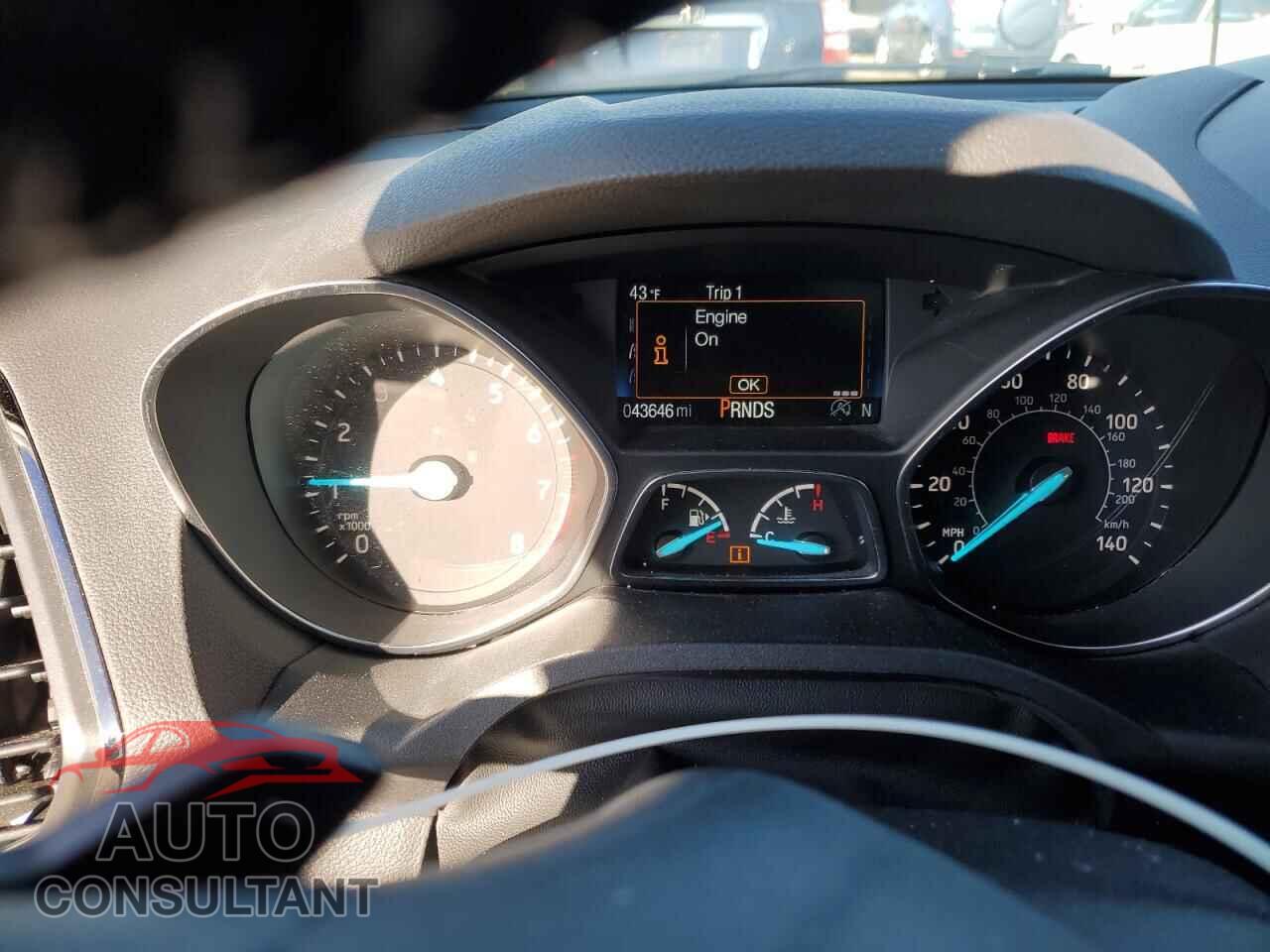 FORD ESCAPE 2017 - 1FMCU9J97HUE73199
