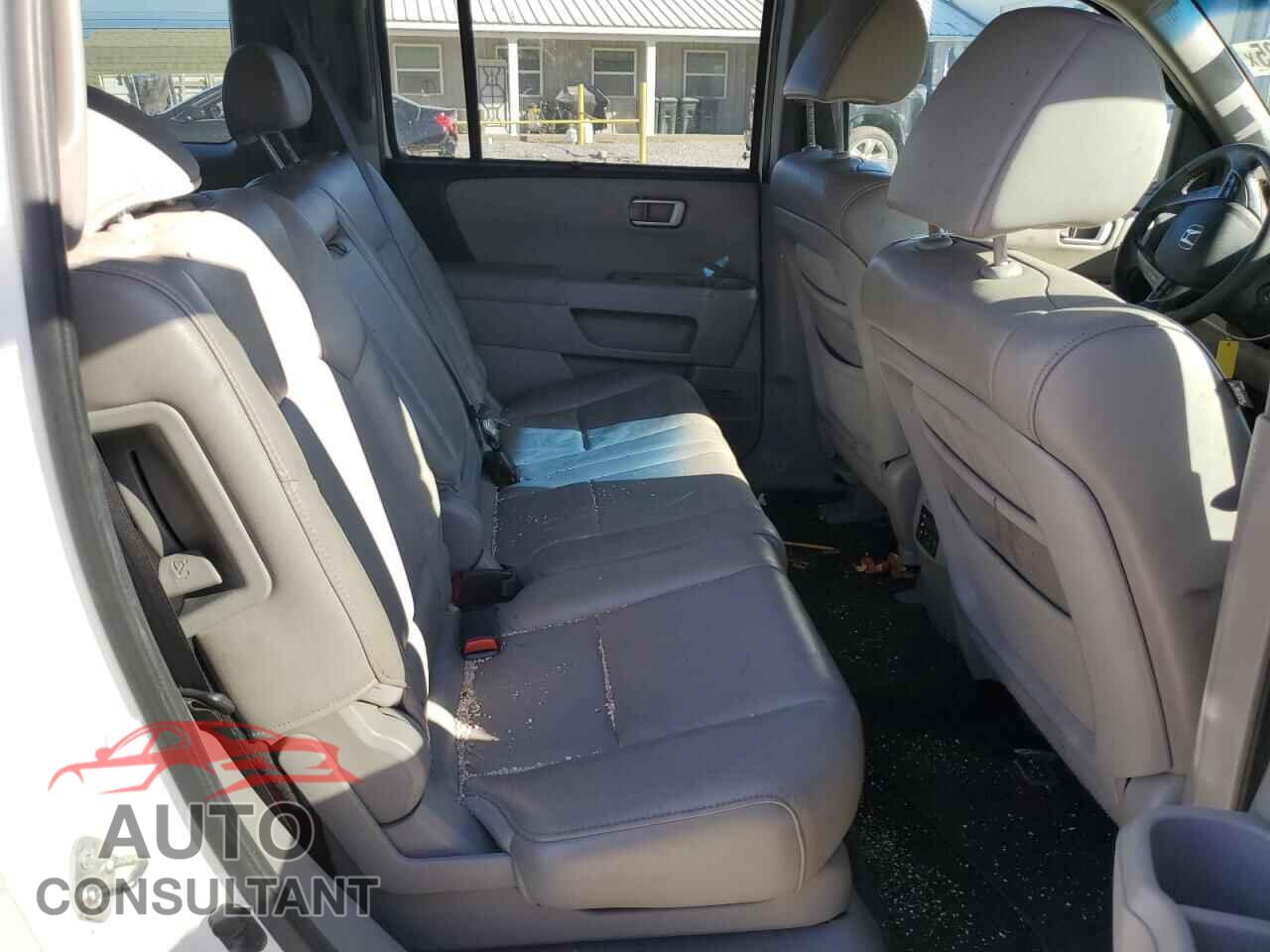 HONDA PILOT 2011 - 5FNYF4H94BB036693