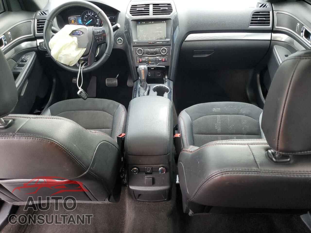 FORD EXPLORER 2018 - 1FM5K8D88JGA96754