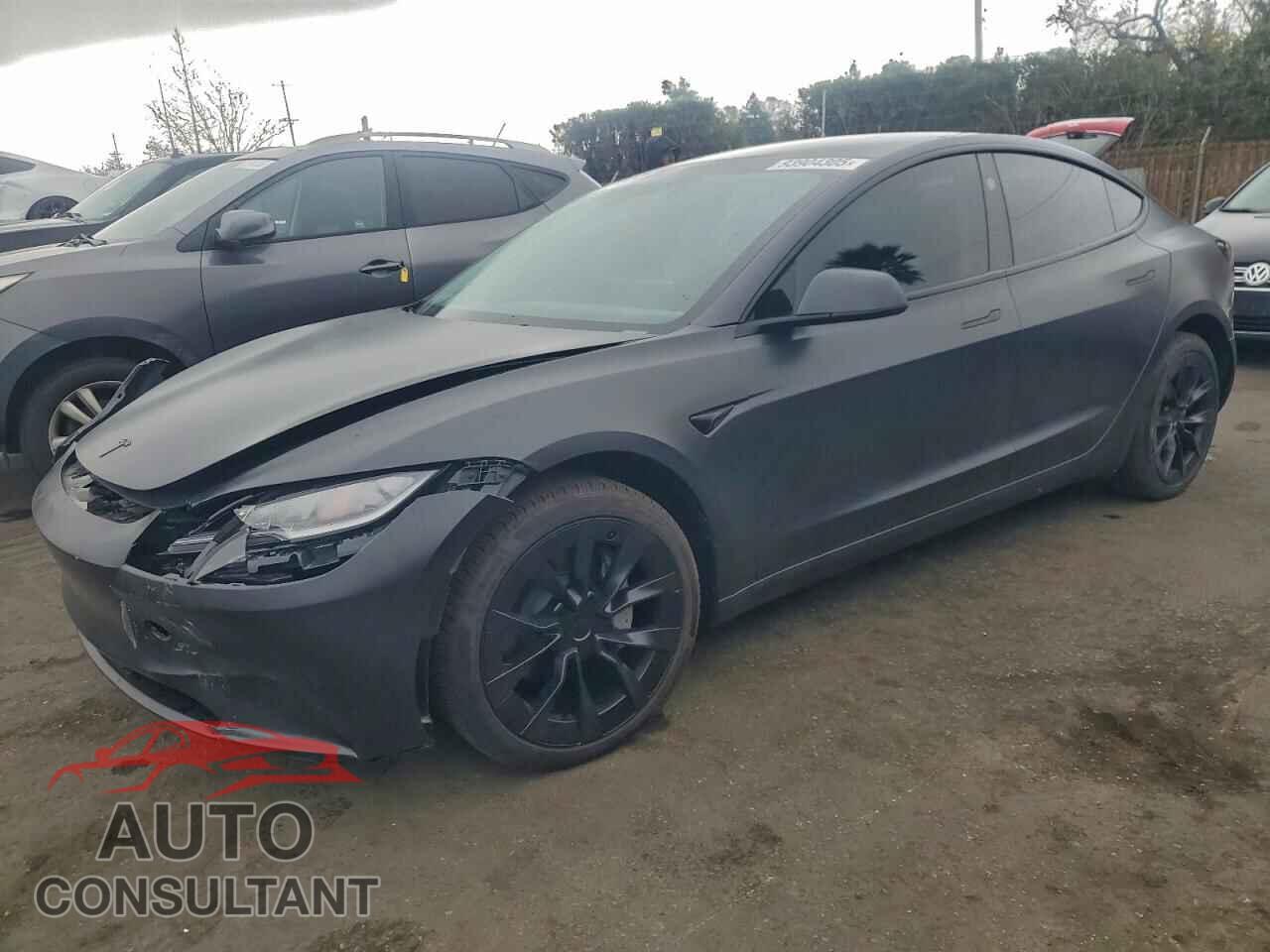 TESLA MODEL 3 2024 - 5YJ3E1EB8RF832585