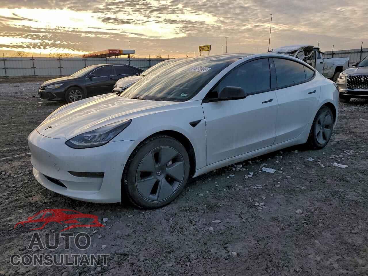 TESLA MODEL 3 2021 - 5YJ3E1EA1MF853665