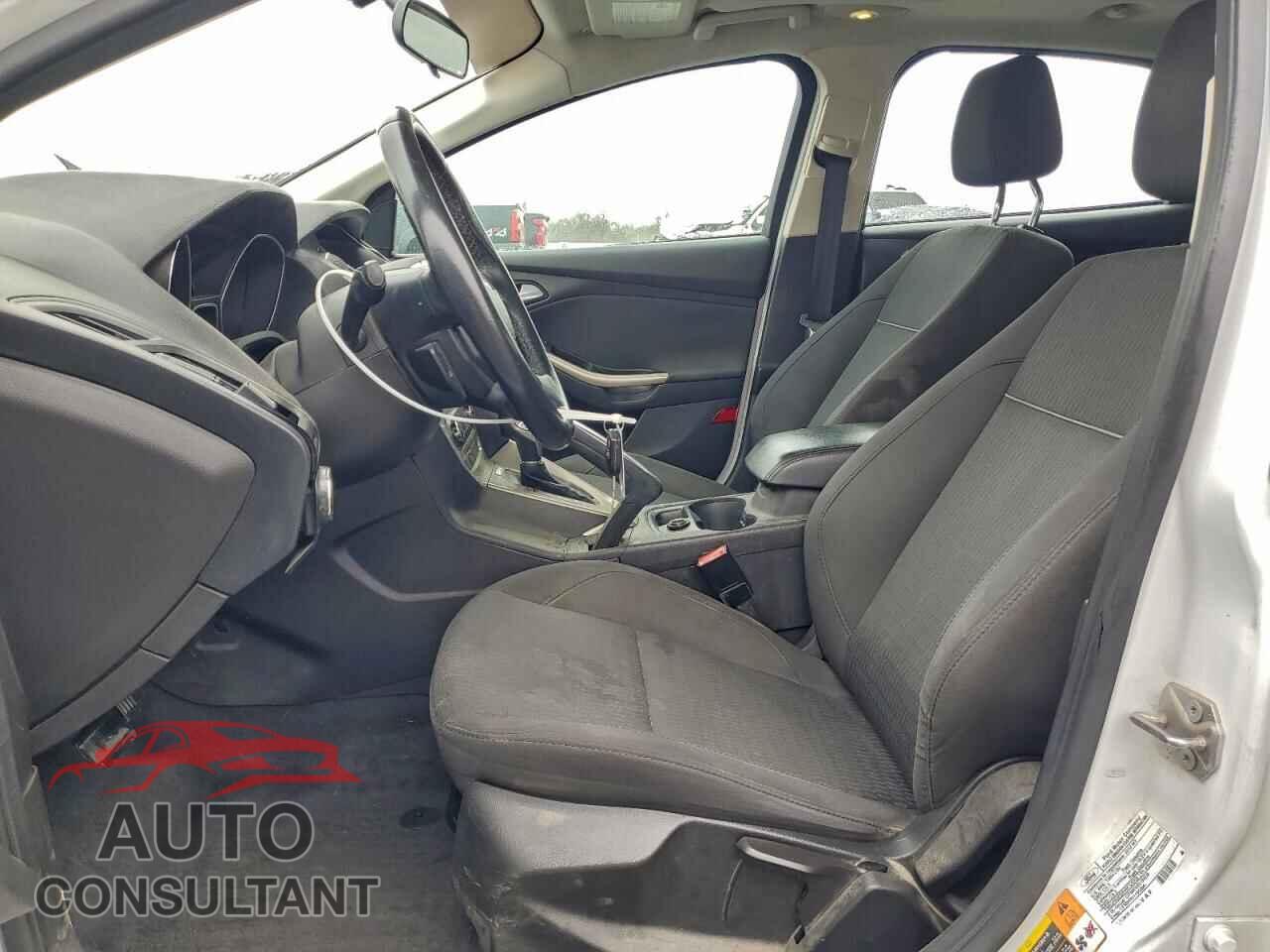 FORD FOCUS 2012 - 1FAHP3M2XCL315151