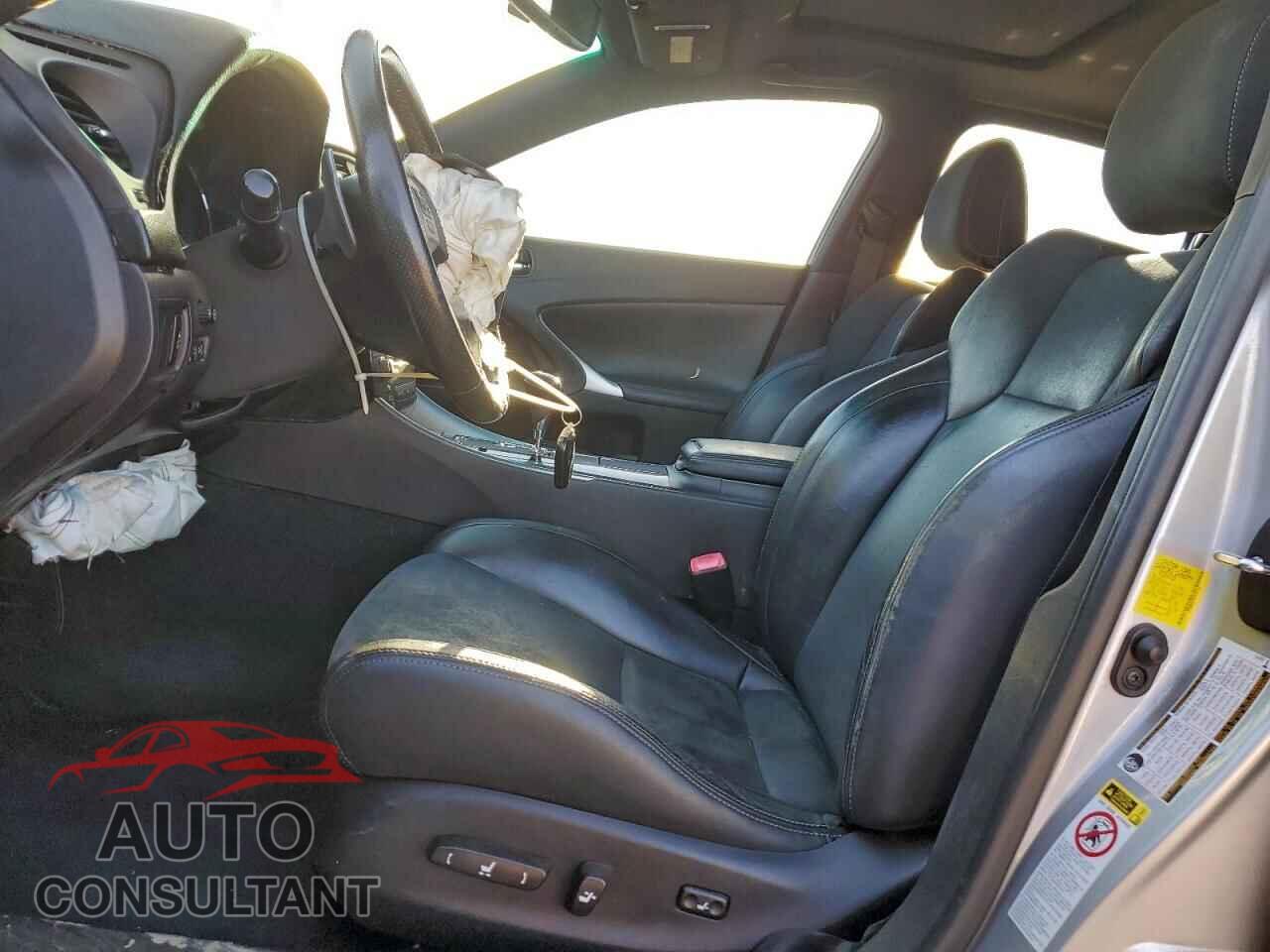 LEXUS IS 2012 - JTHBF5C29C5161745
