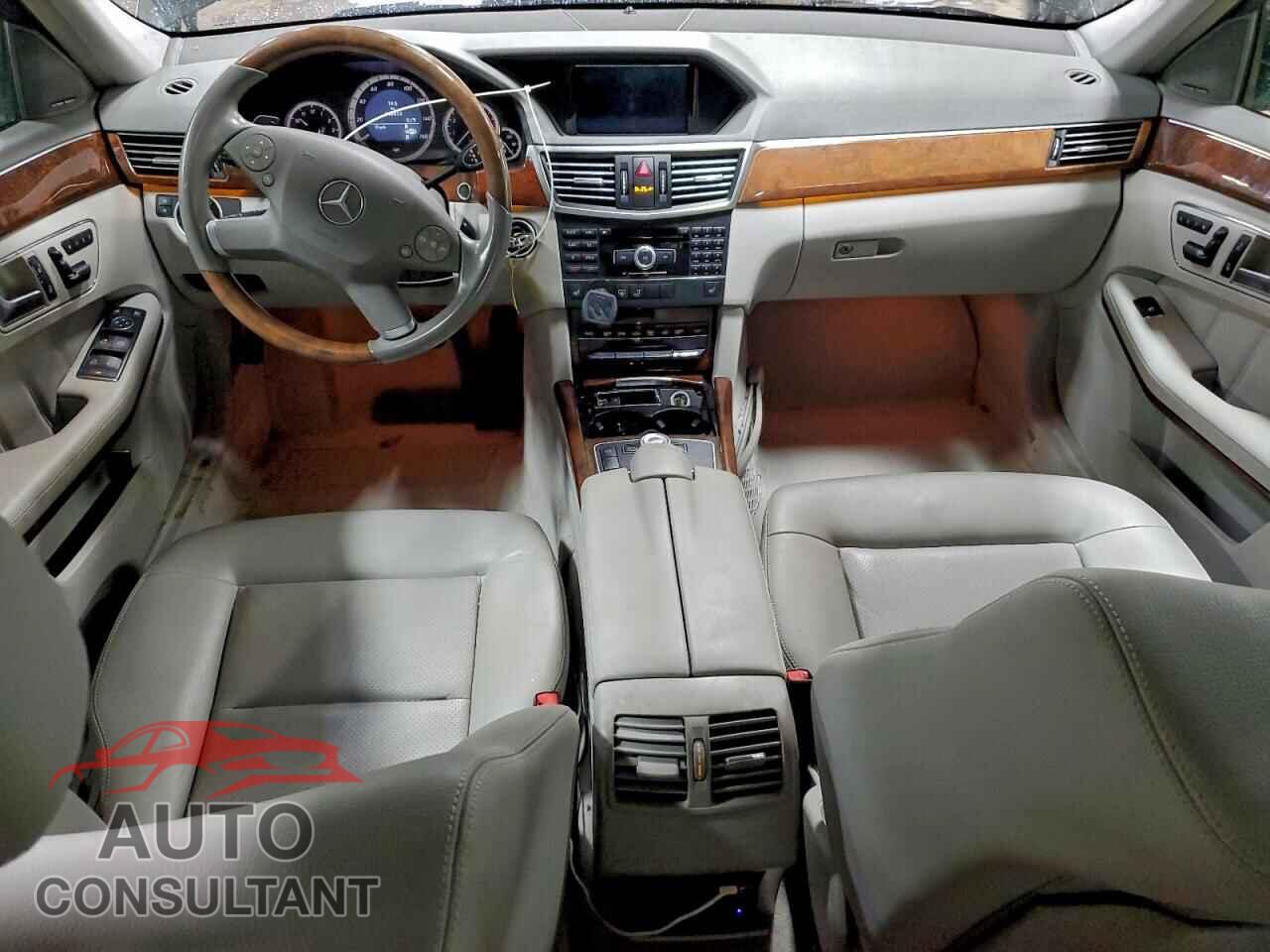 MERCEDES-BENZ E-CLASS 2011 - WDDHF8HB4BA459685
