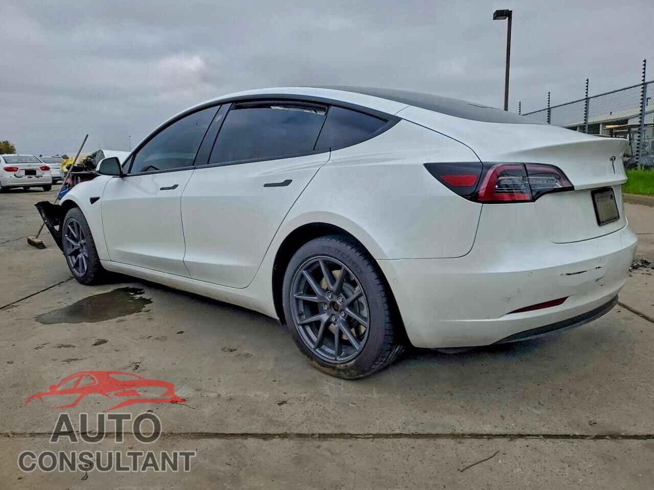 TESLA MODEL 3 2022 - 5YJ3E1EB8NF181369
