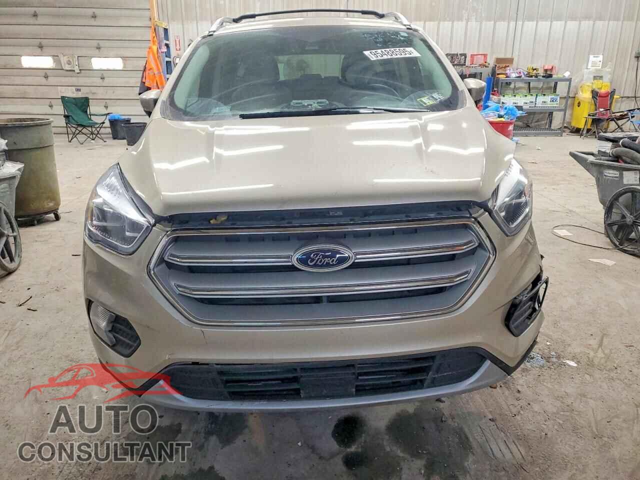 FORD ESCAPE 2018 - 1FMCU9J96JUC16539