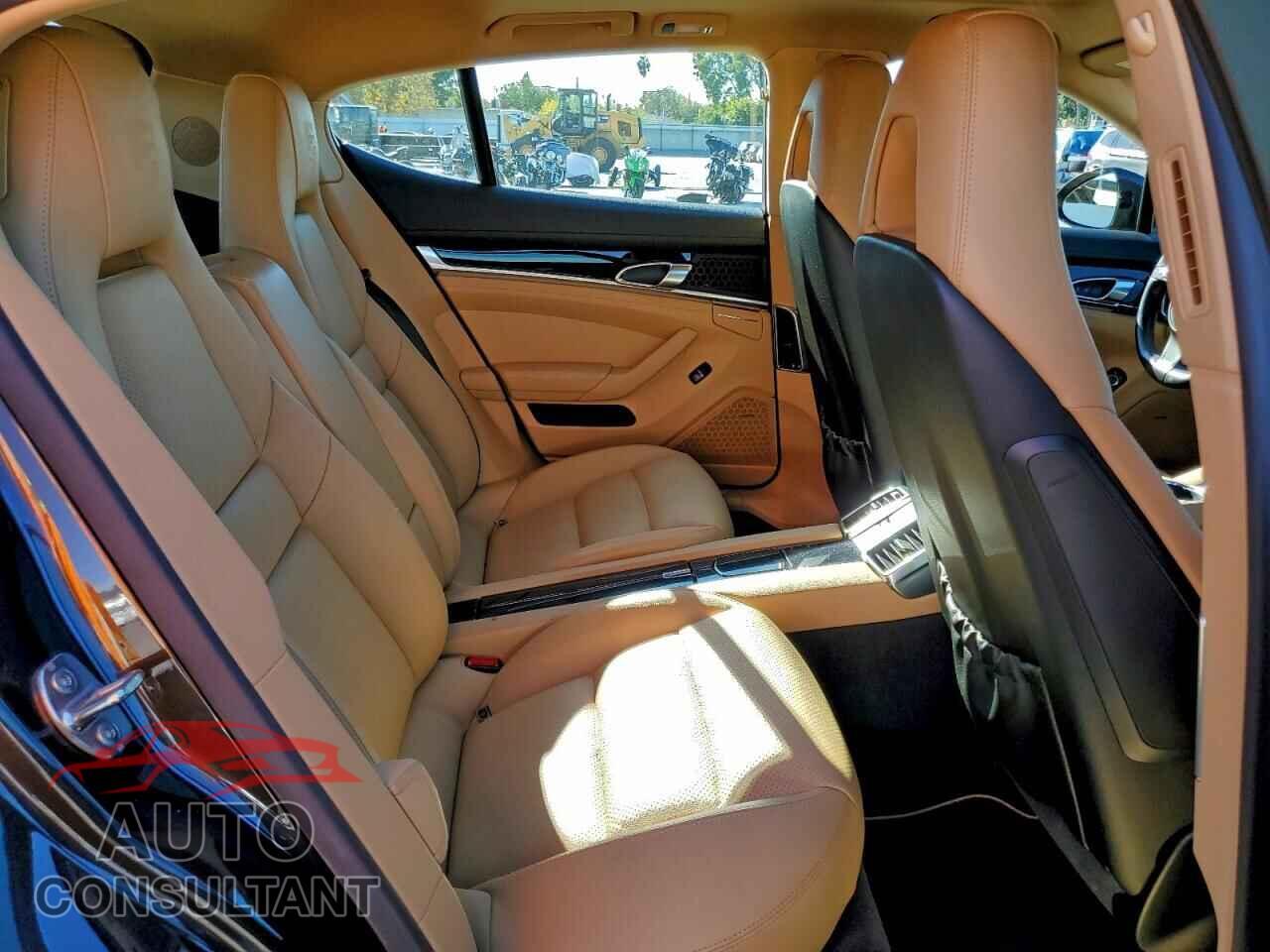 PORSCHE PANAMERA 2013 - WP0AA2A79DL018462