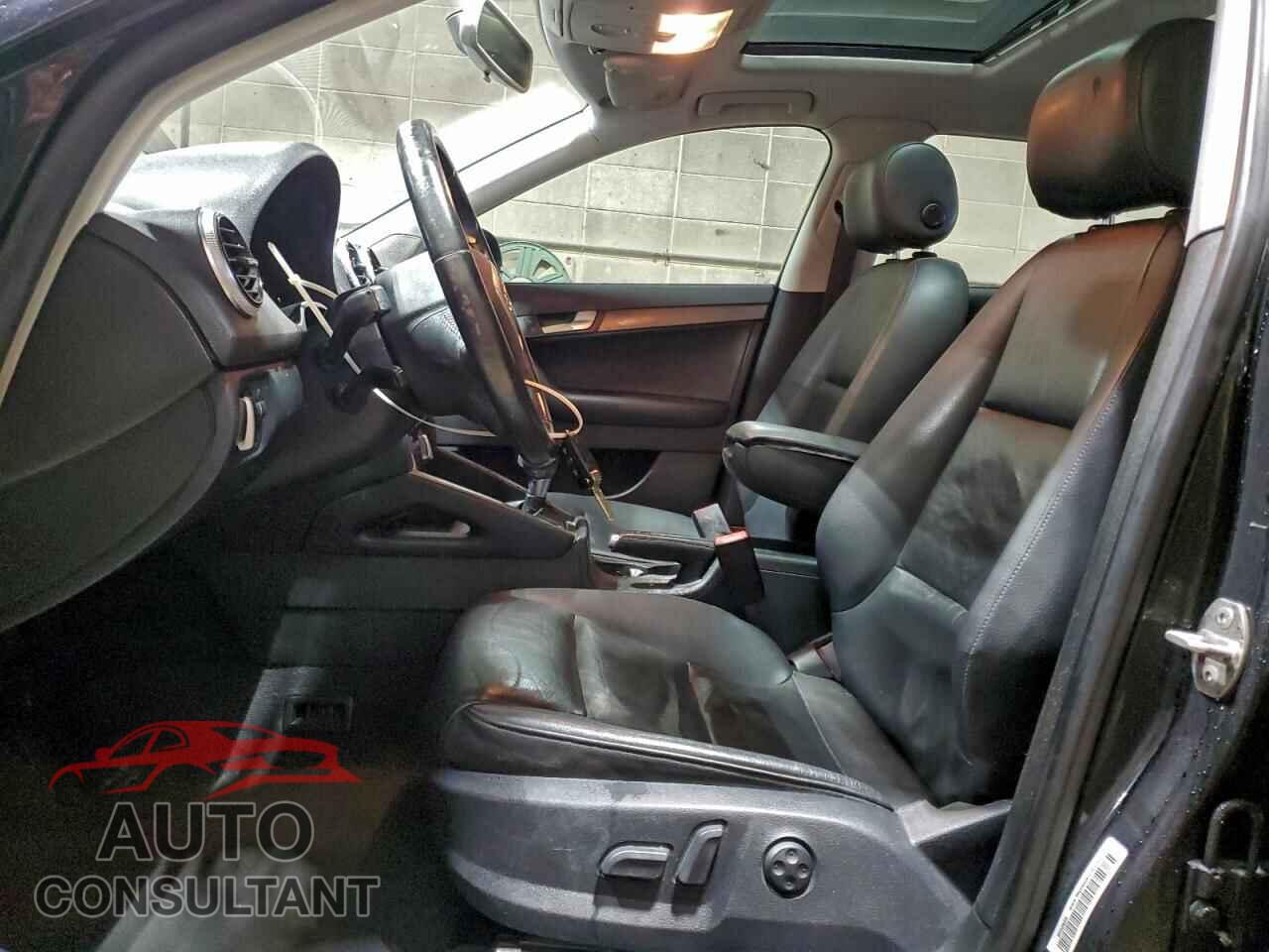 AUDI A3 2012 - WAUBJAFM7CA066904