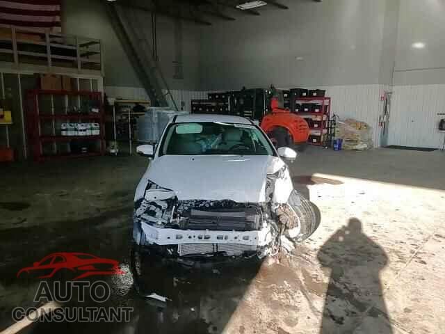 FORD FOCUS 2012 - 1FAHP3M2XCL477166