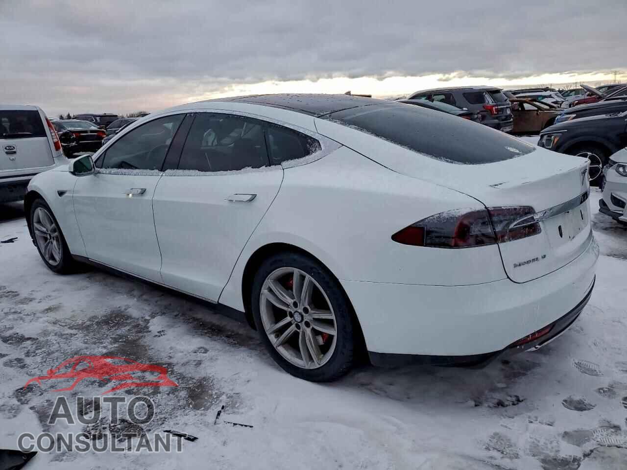 TESLA MODEL S 2013 - 5YJSA1CN7DFP26464