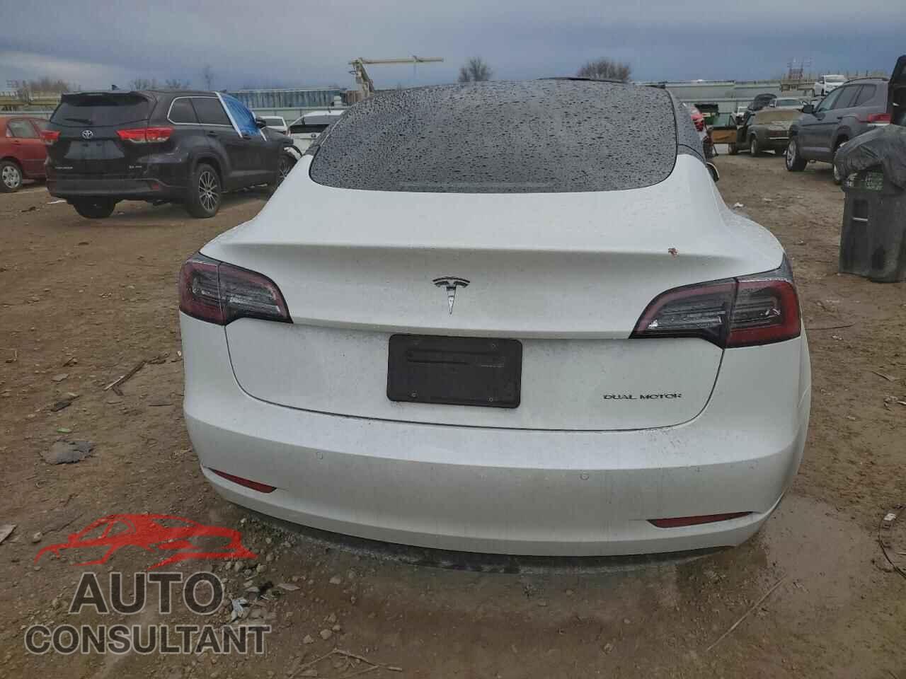 TESLA MODEL 3 2021 - 5YJ3E1EBXMF045775