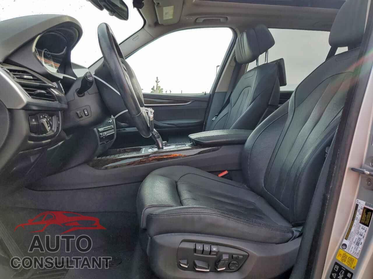 BMW X5 2015 - 5UXKR0C57F0P14009