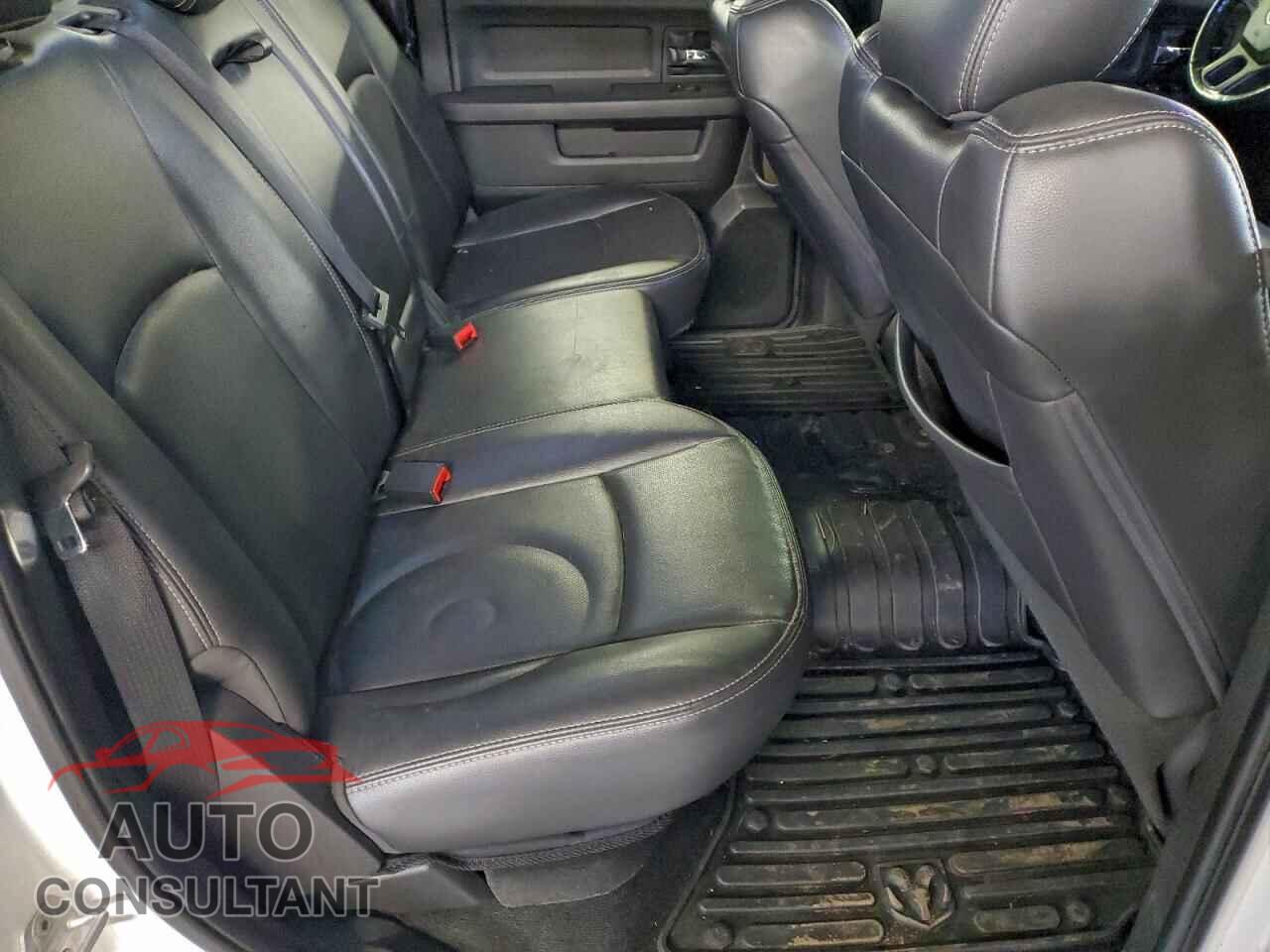 DODGE RAM 1500 2012 - 1C6RD7MT1CS250873