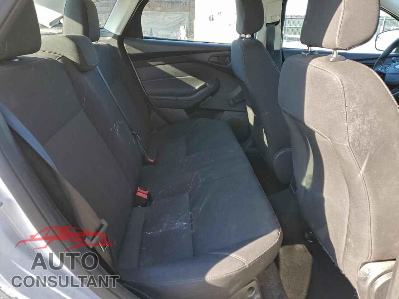 FORD FOCUS 2016 - 1FADP3E29GL238145