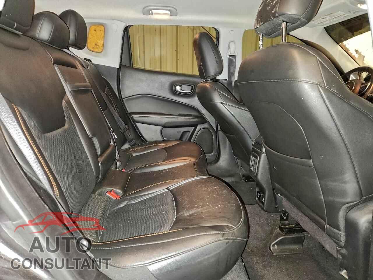 JEEP COMPASS 2019 - 3C4NJDCBXKT695813