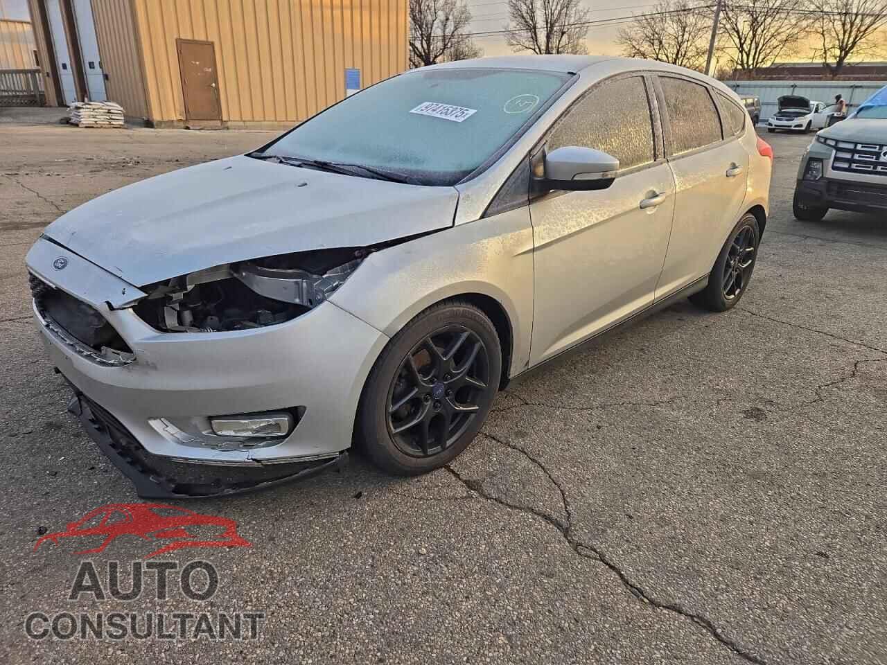 FORD FOCUS 2016 - 1FADP3K26GL205365