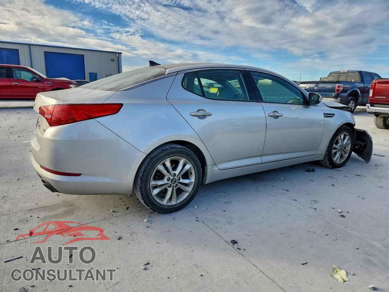 KIA OPTIMA 2011 - KNAGN4A75B5051872