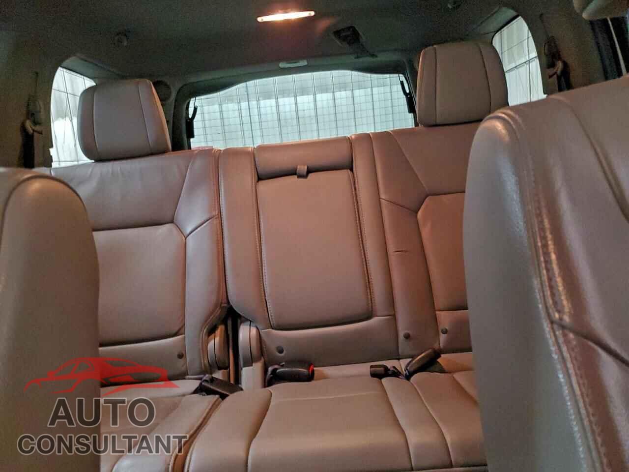HONDA PILOT 2013 - 5FNYF4H91DB021054