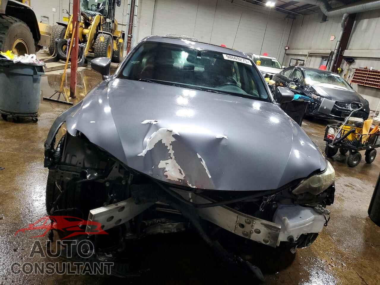 LEXUS IS 2014 - JTHBF1D29E5018630