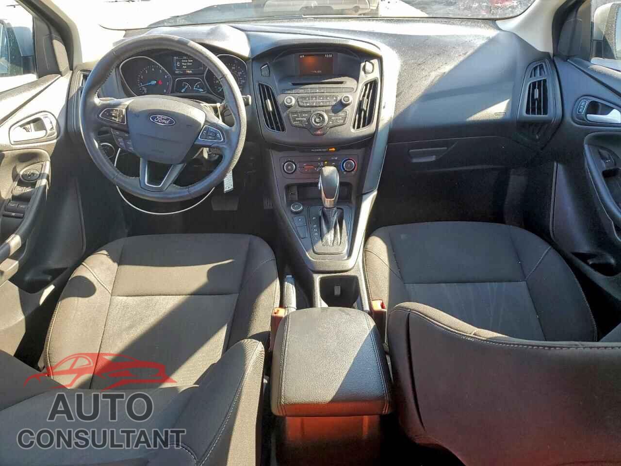 FORD FOCUS 2017 - 1FADP3F24HL332174