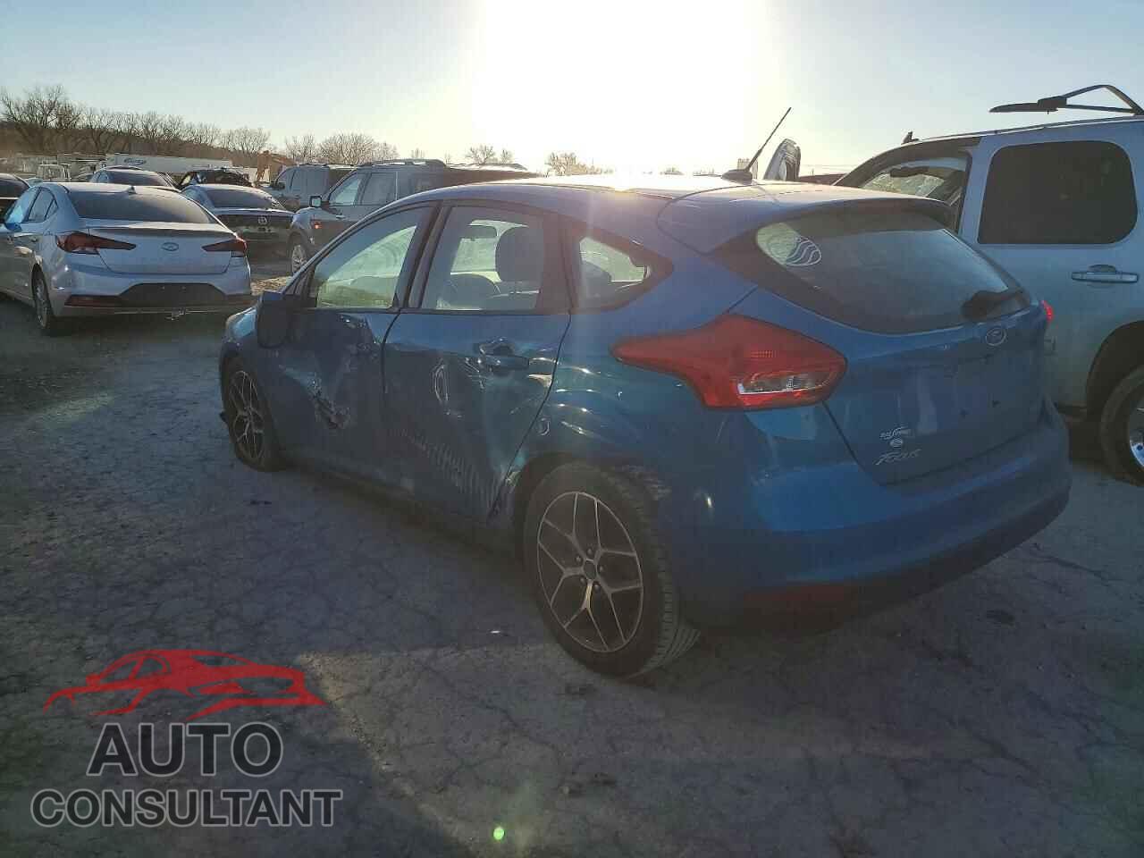 FORD FOCUS 2017 - 1FADP3M25HL205629