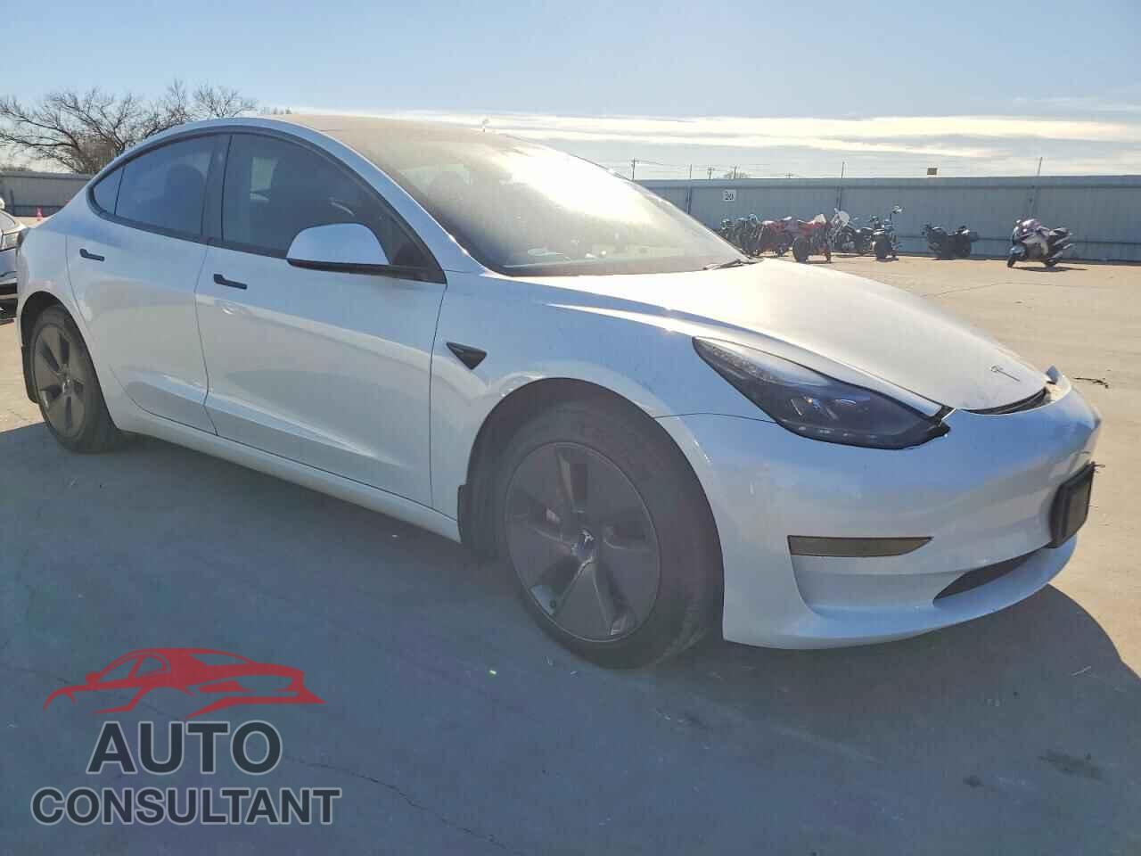TESLA MODEL 3 2023 - 5YJ3E1EA5PF606086