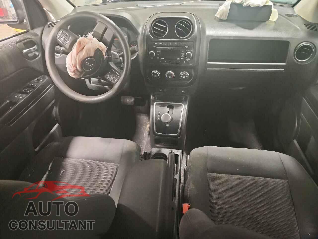 JEEP COMPASS 2011 - 1J4NF1FB1BD235175