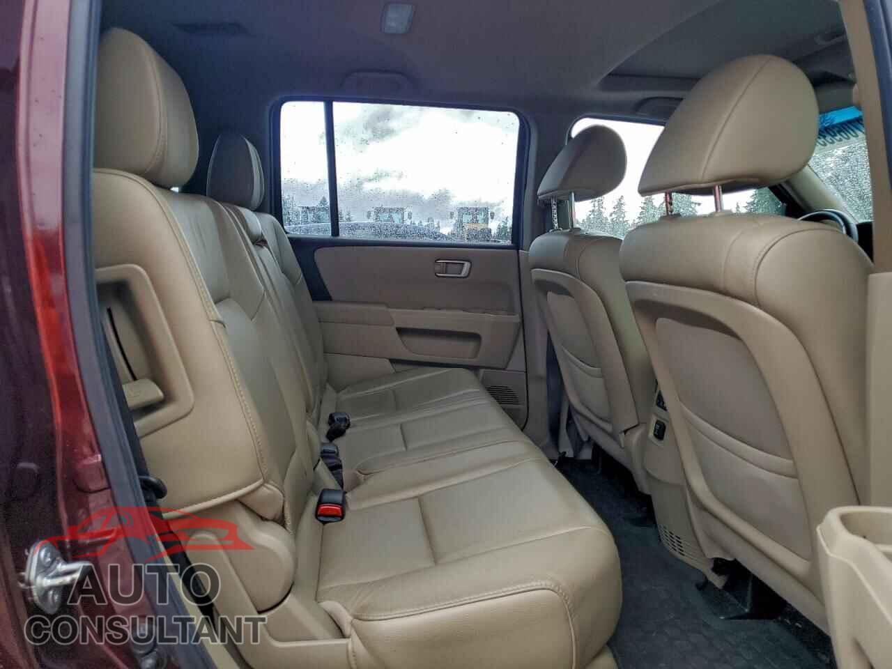 HONDA PILOT 2012 - 5FNYF4H52CB039655