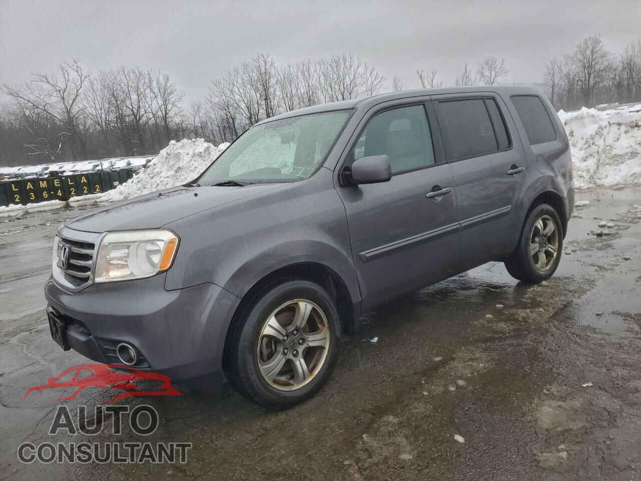 HONDA PILOT 2015 - 5FNYF4H36FB021825
