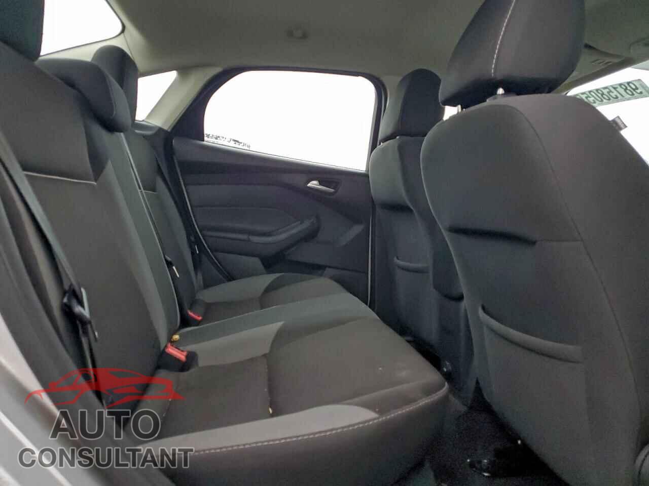 FORD FOCUS 2013 - 1FADP3F27DL290738