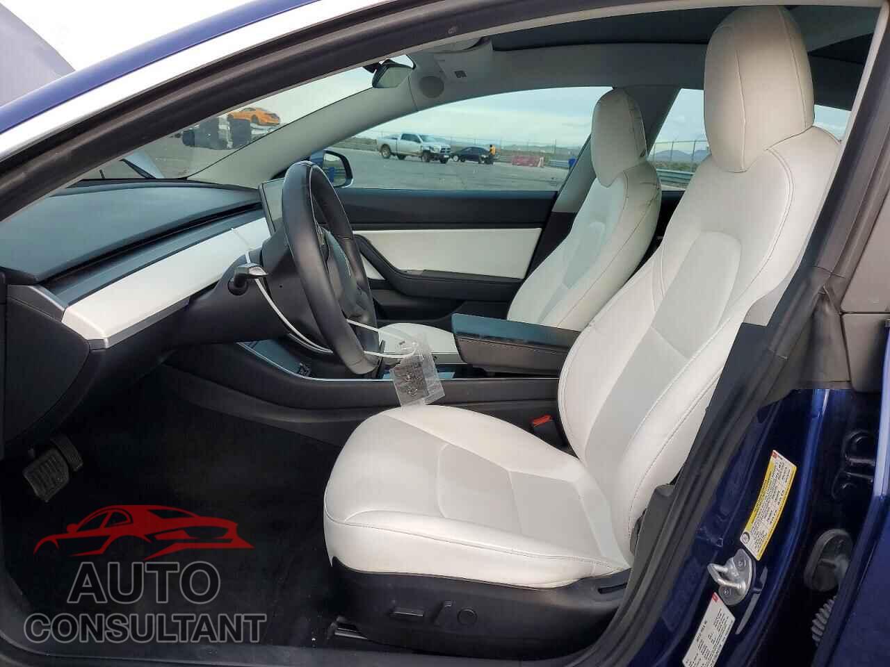 TESLA MODEL 3 2018 - 5YJ3E1EB4JF075186