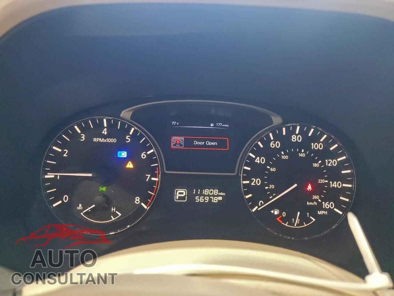 NISSAN PATHFINDER 2015 - 5N1AR2MN4FC615603