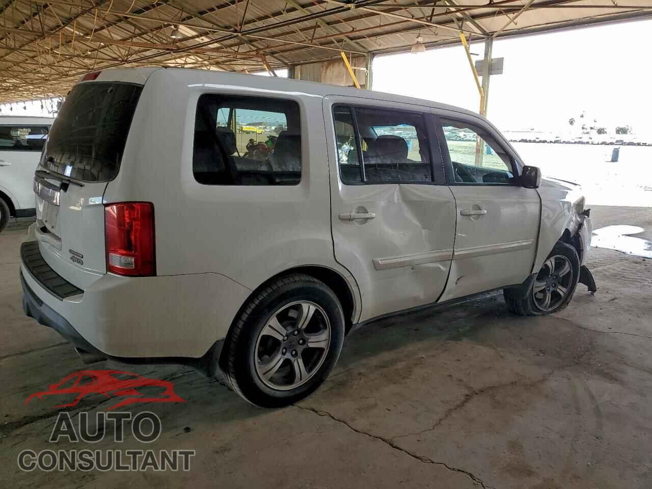 HONDA PILOT 2015 - 5FNYF4H38FB064837