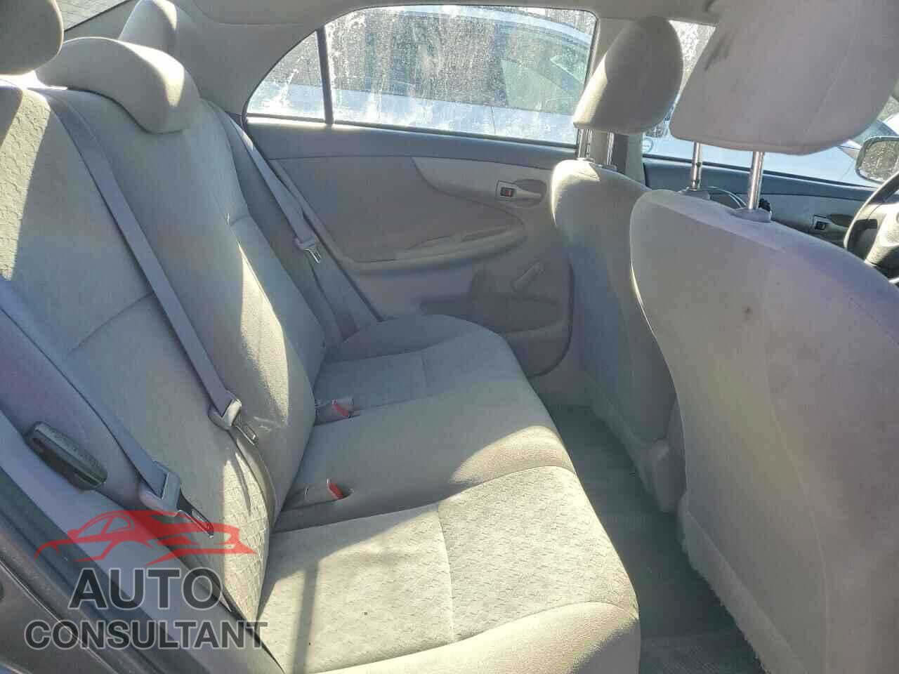 TOYOTA COROLLA 2010 - 2T1BU4EEXAC219581