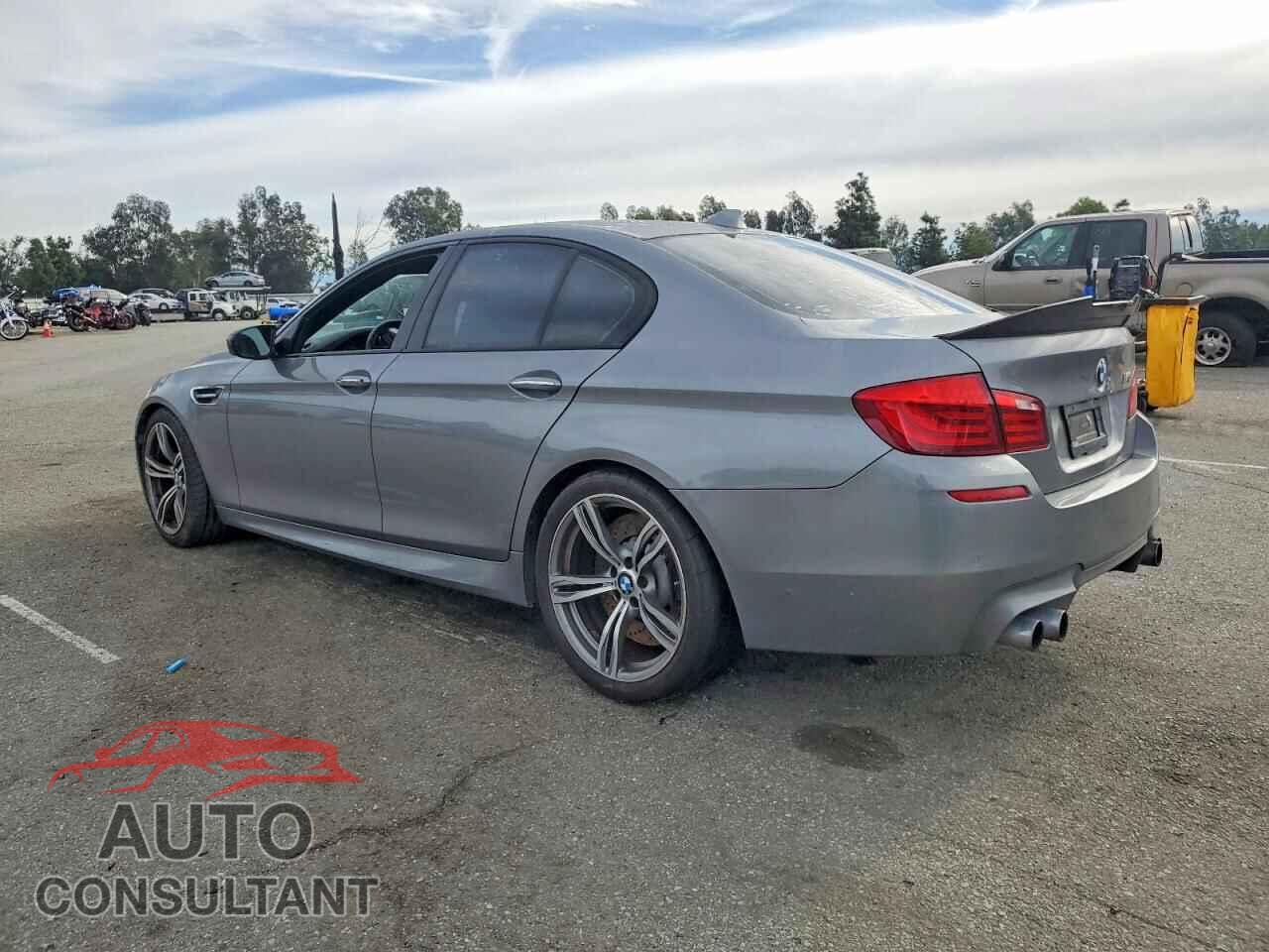 BMW M5 2013 - WBSFV9C54DD095984