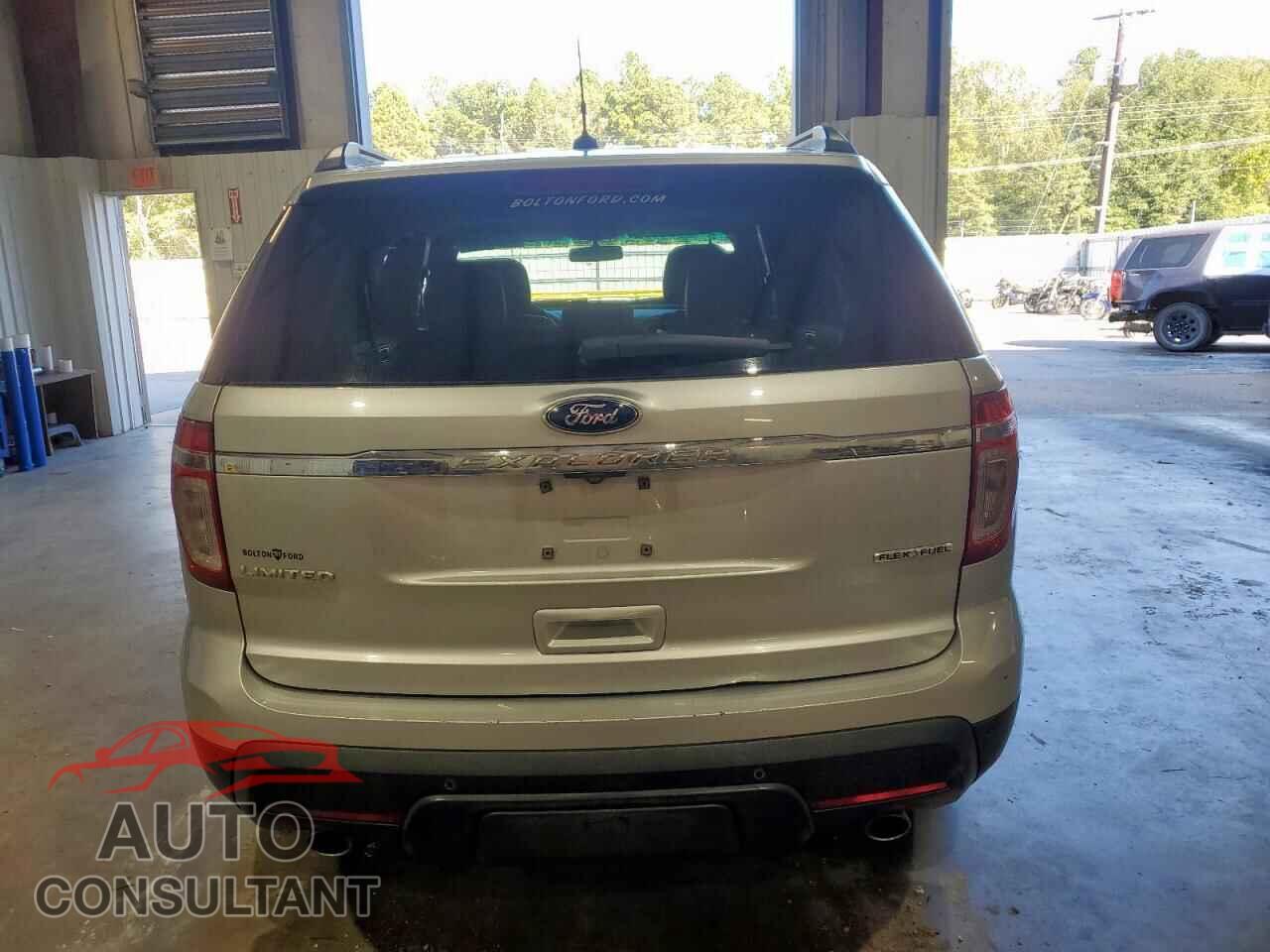 FORD EXPLORER 2013 - 1FM5K7F88DGA65435