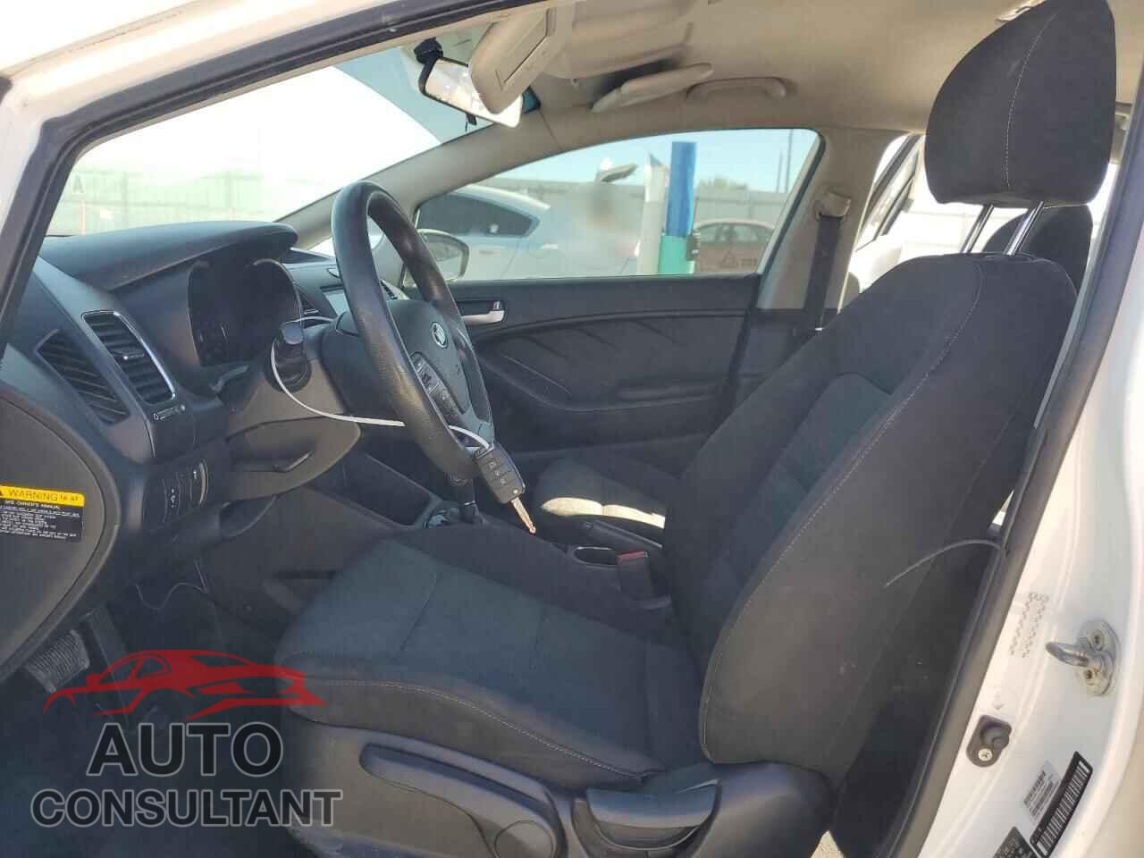 KIA FORTE 2017 - 3KPFK4A75HE035546