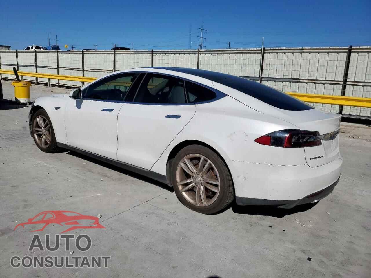TESLA MODEL S 2014 - 5YJSA1S13EFP66086