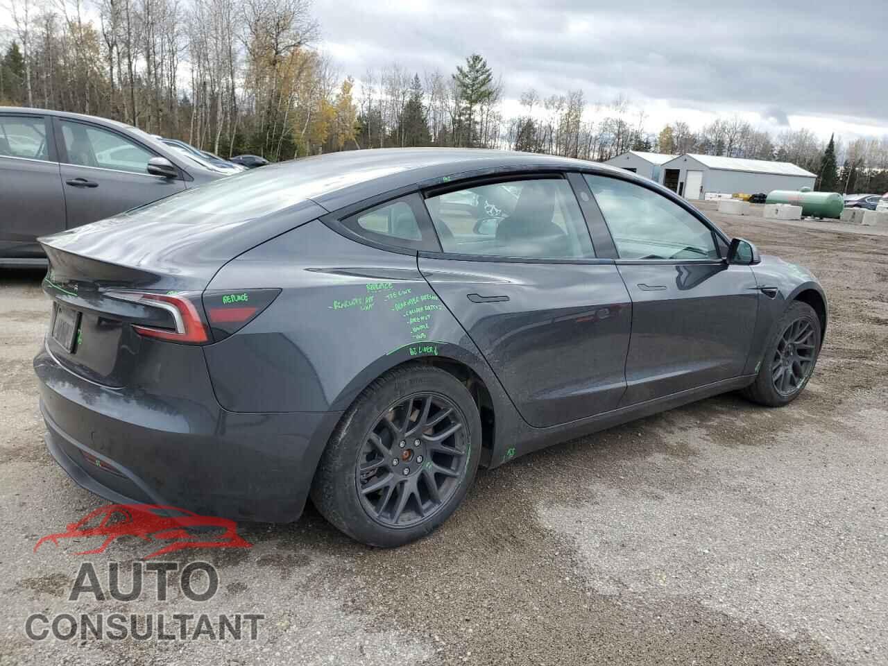 TESLA MODEL 3 2024 - LRW3E7FA7RC100323