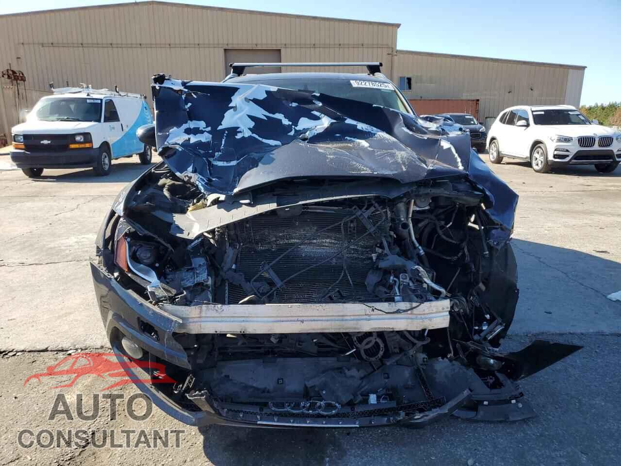 AUDI Q5 2012 - WA1DKAFP3CA096009