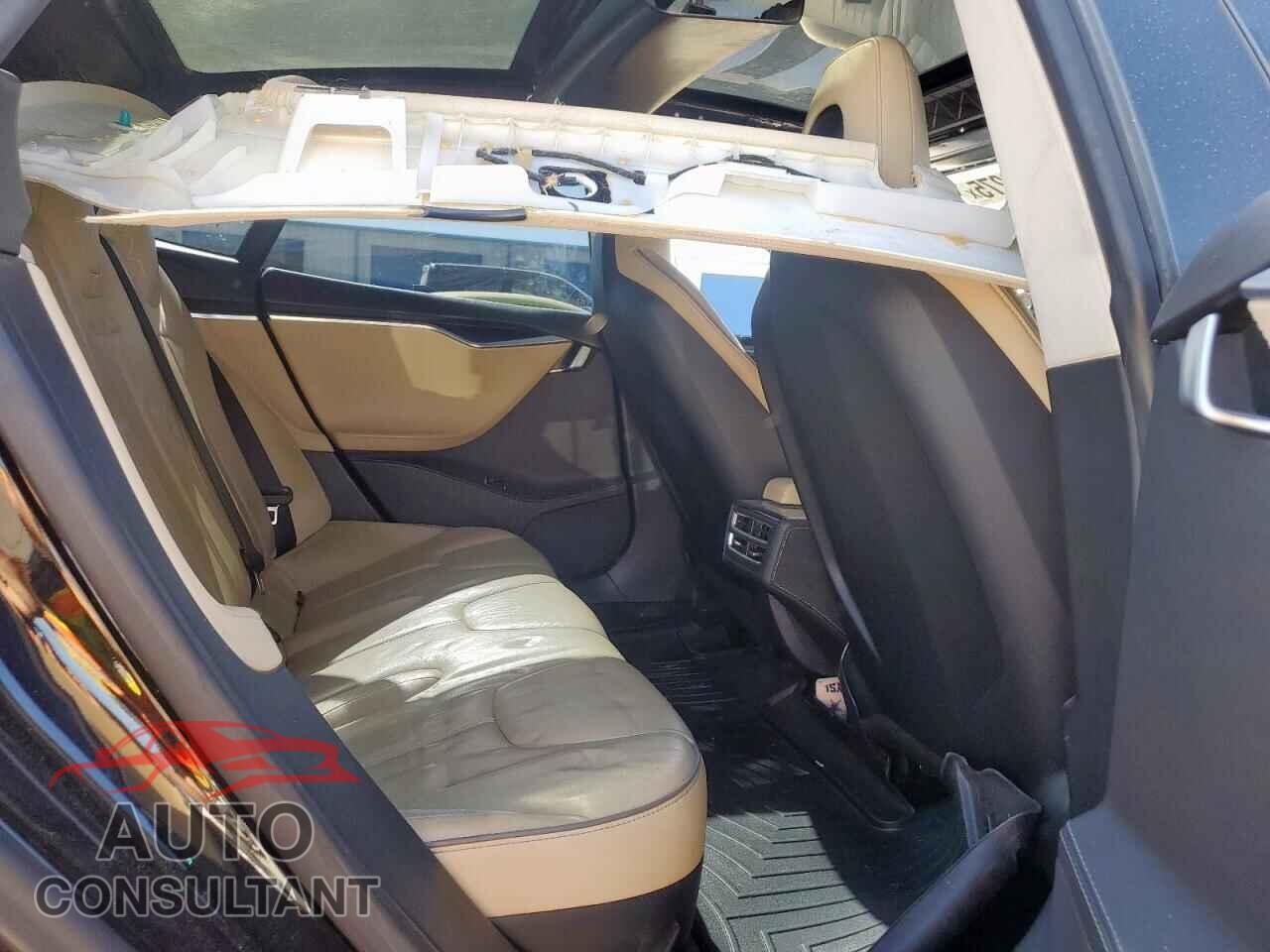 TESLA MODEL S 2014 - 5YJSA1H18EFP29137