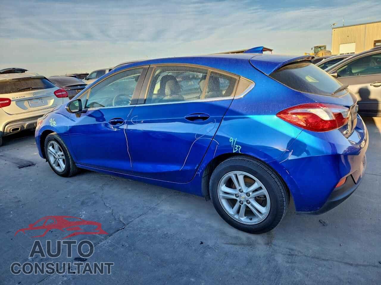 CHEVROLET CRUZE 2017 - 3G1BE6SM9HS576874