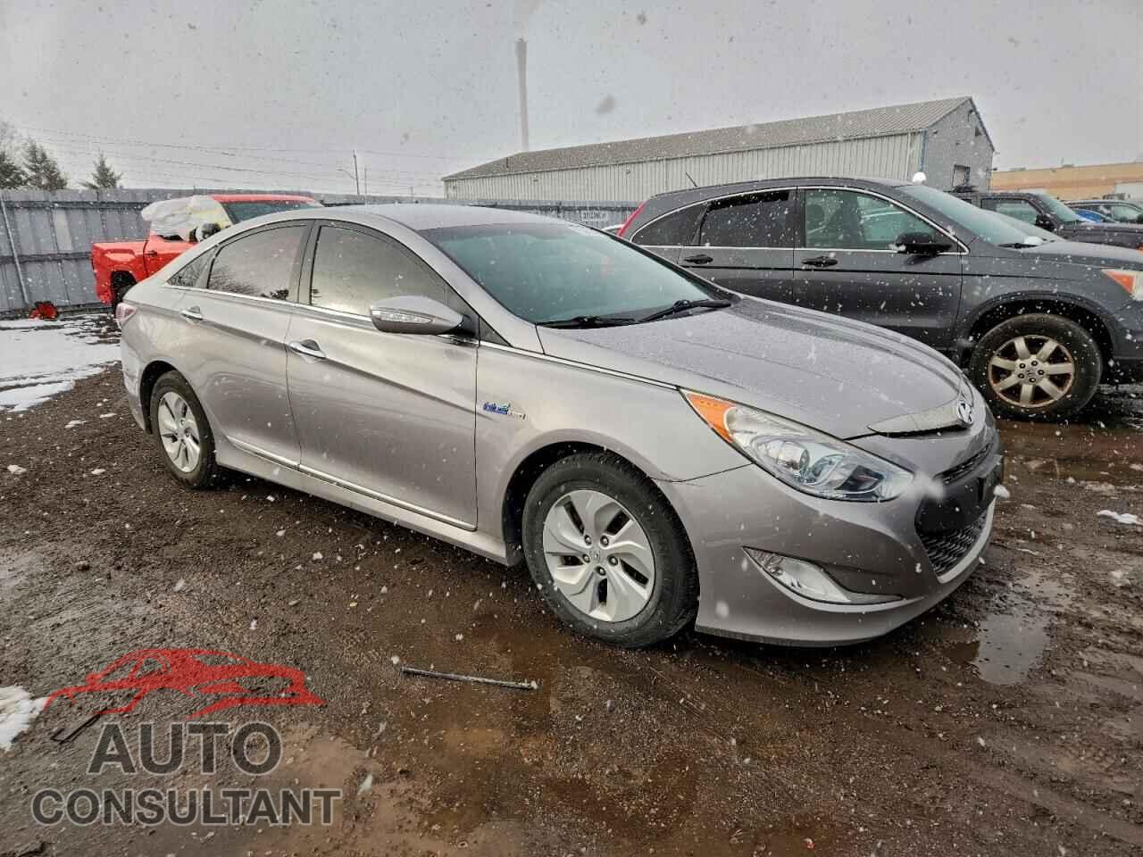 HYUNDAI SONATA 2013 - KMHEC4A41DA064498