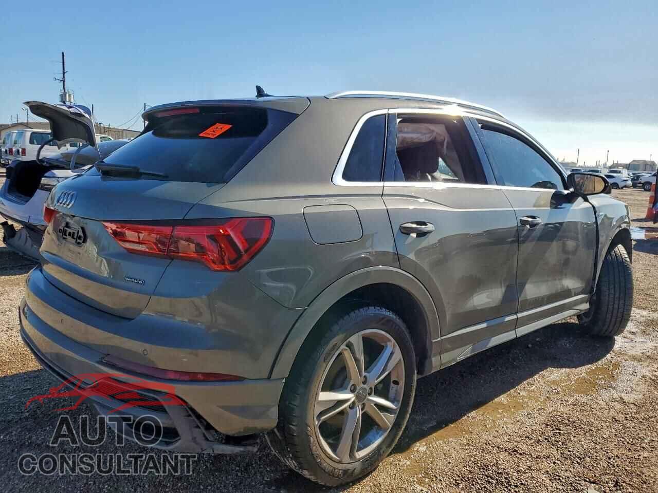 AUDI Q3 2021 - WA1EECF33M1005259